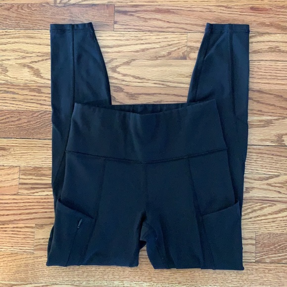 Athleta Pants - Athleta Black High Rise 25" Leggings w/Pockets